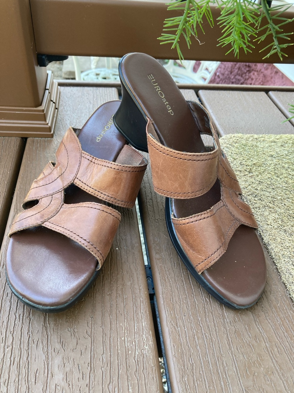 Eurostep size 9M brown leather slide wedge heel sandal